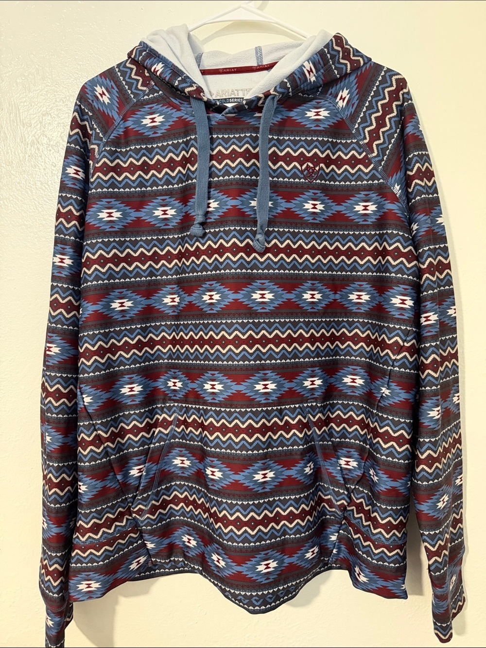 Ariat Women’s Aztec Pullover Hoodie in Blue & Burgundy xl